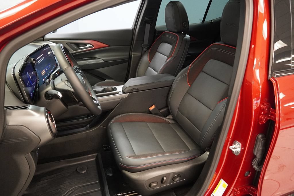 New 2025 Chevrolet Equinox EV RS w/ Active Safety Package 3 FWD image 7
