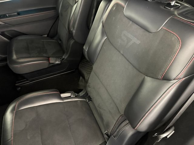 Used 2025 Ford Explorer ST AWD/4WD image 26