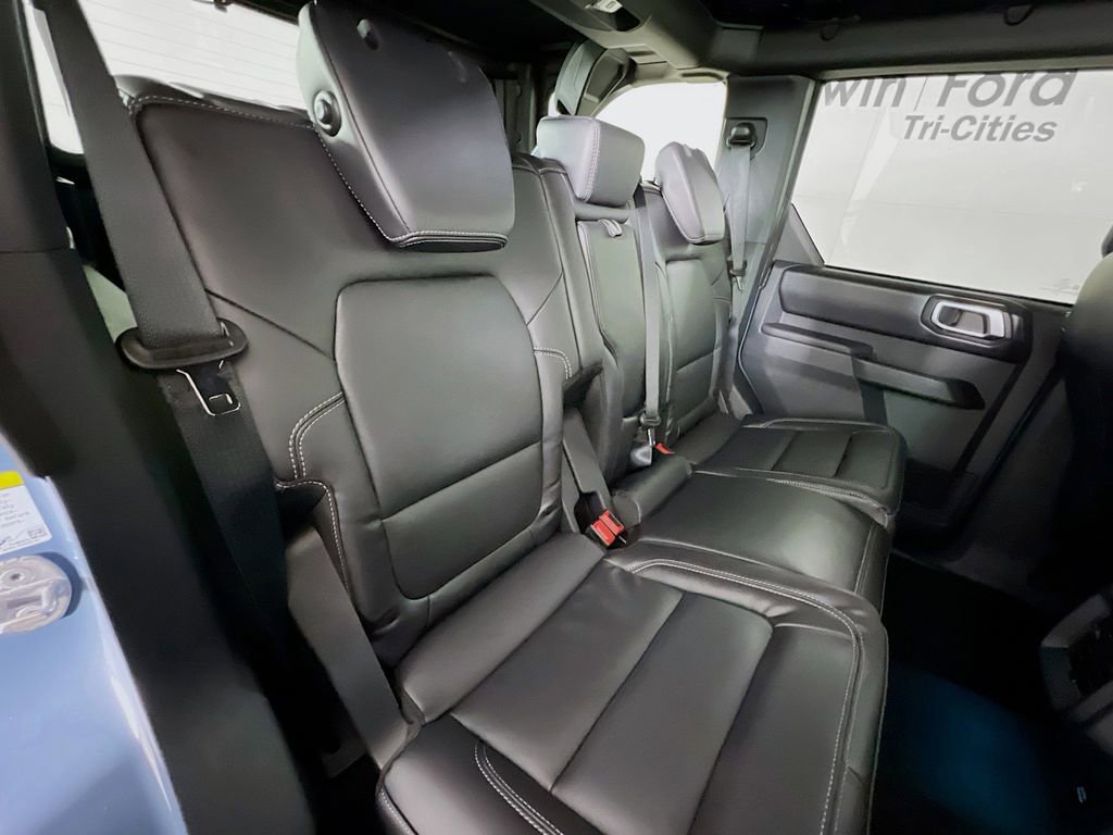 New 2025 Ford Bronco Outer Banks image 16