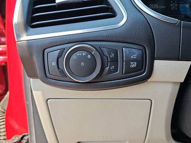 Used 2020 Ford Edge Titanium FWD image 31