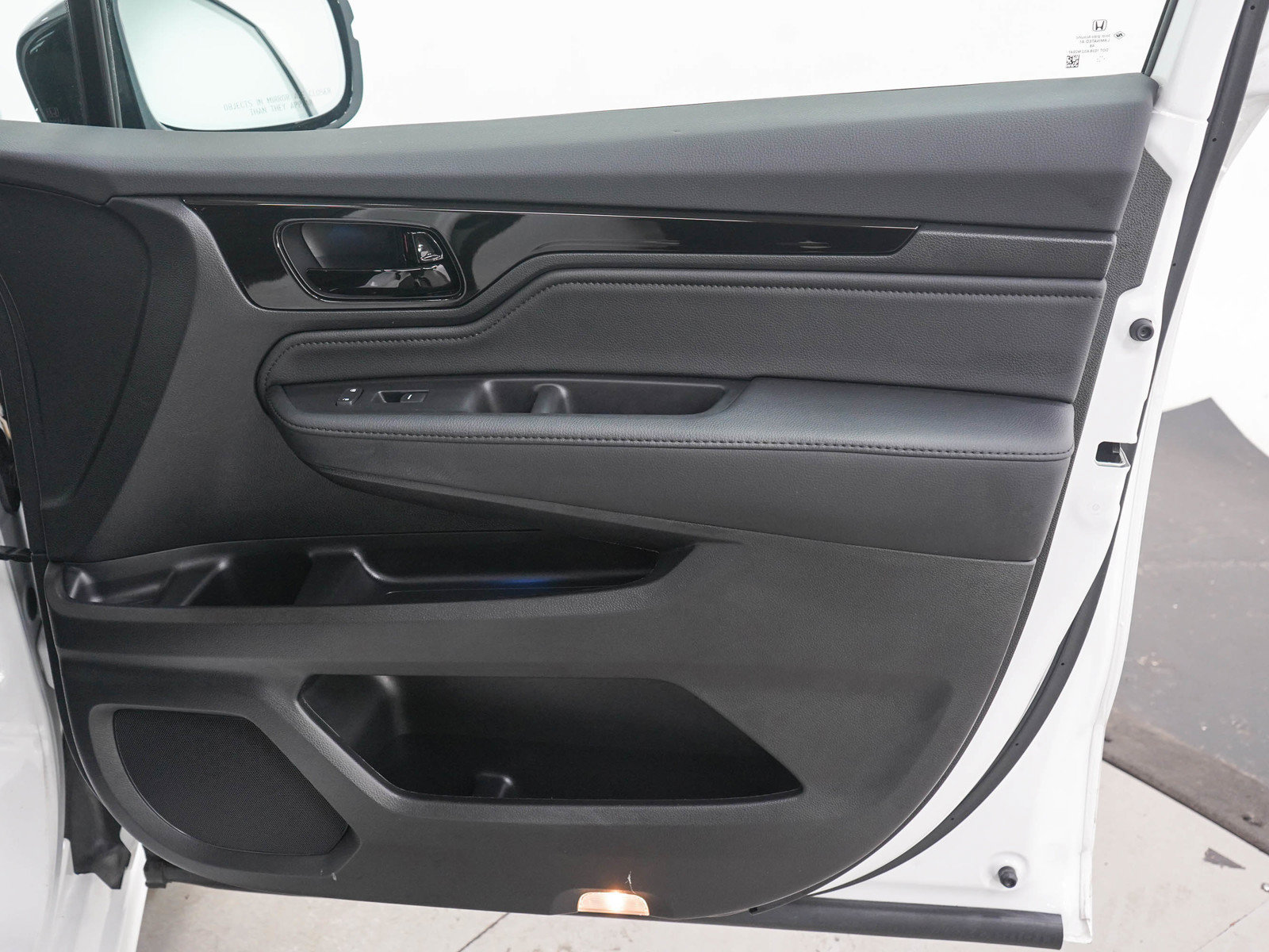Used 2025 Honda Odyssey Elite image 12
