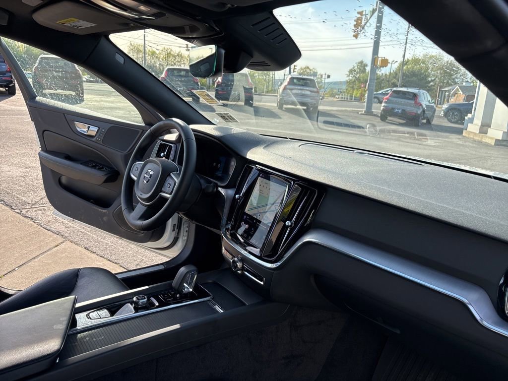 Certified 2023 Volvo S60 B5 Plus w/ Climate Package FWD image 31