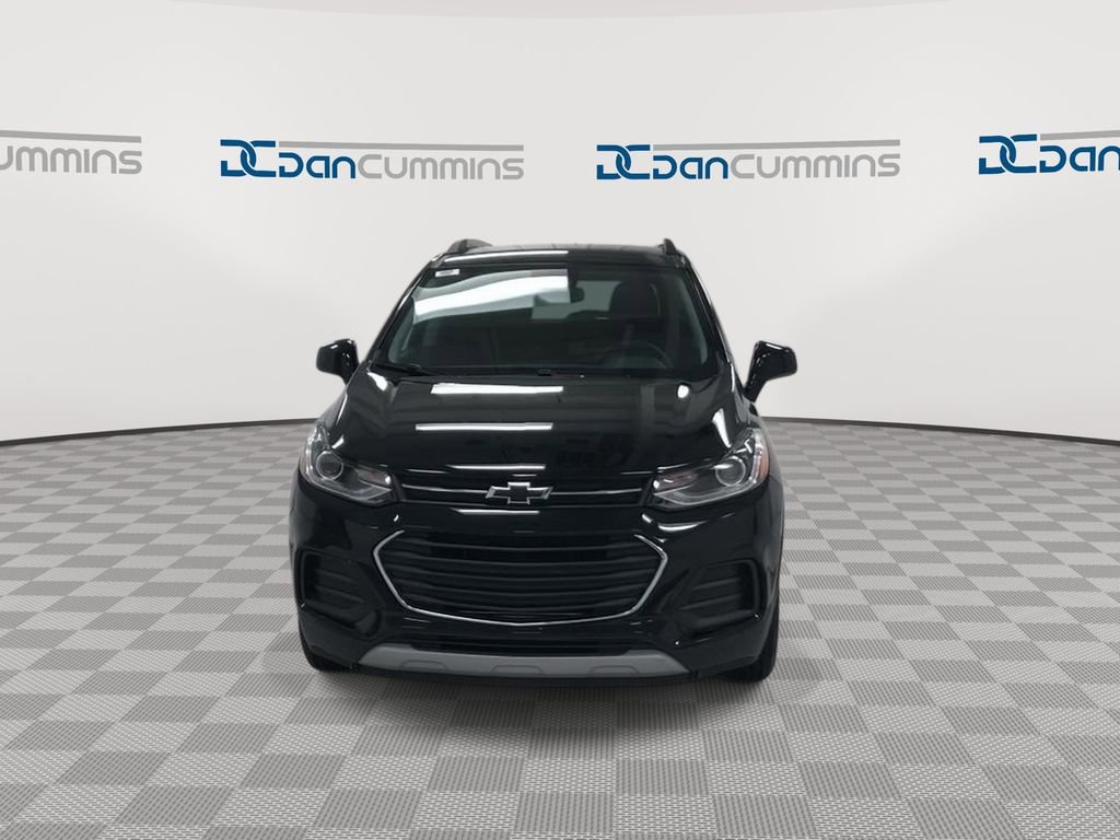 Used 2020 Chevrolet Trax LT FWD image 3