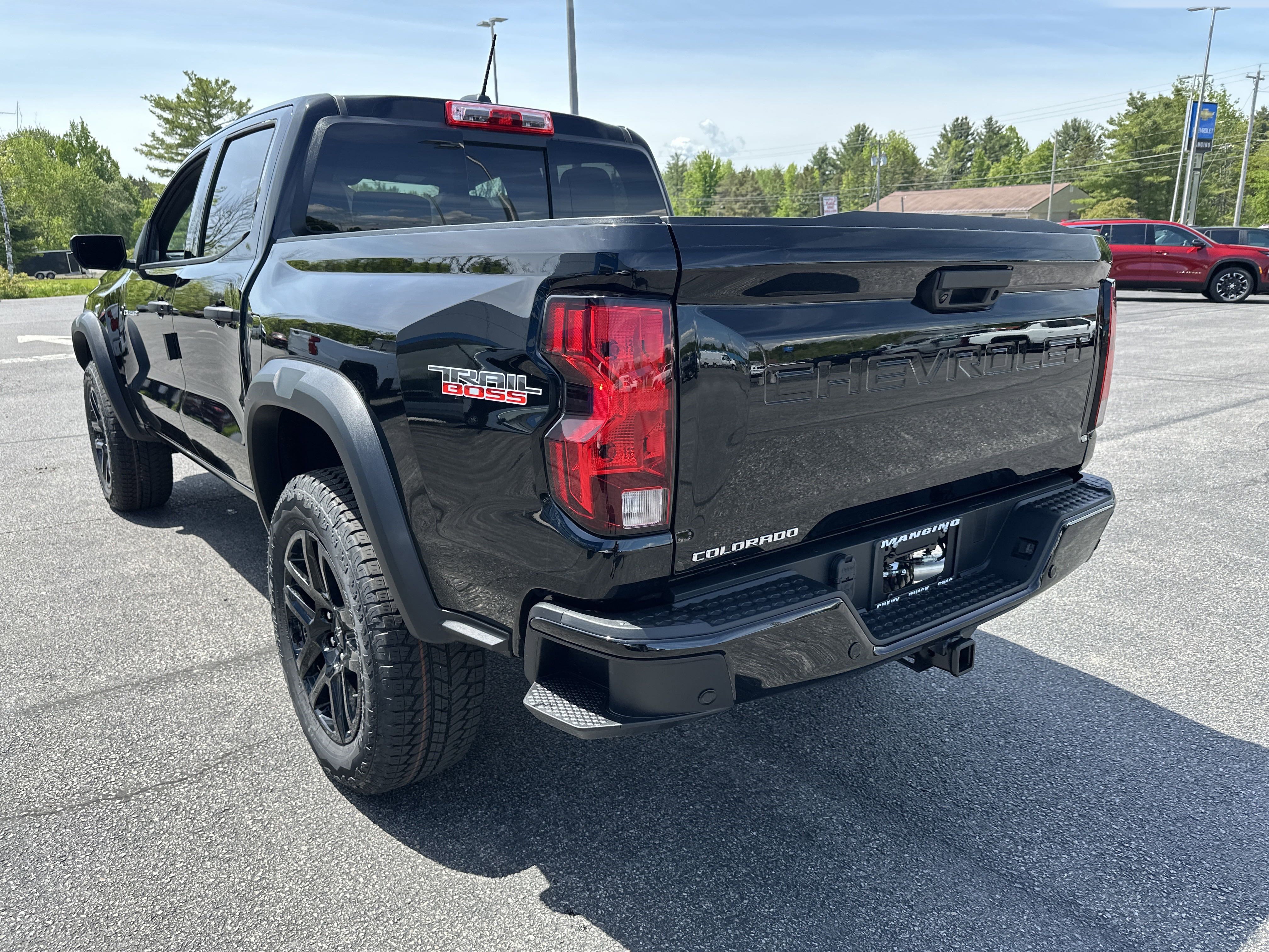 New 2025 Chevrolet Colorado Trail Boss w/ Midnight Edition image 5