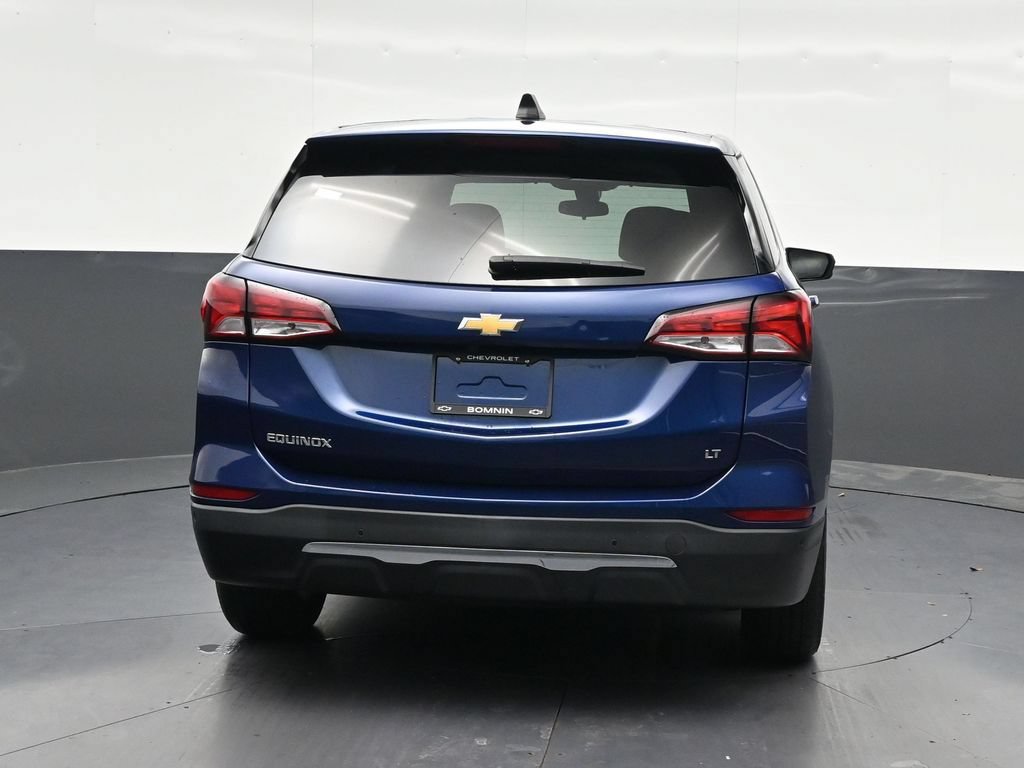 Used 2023 Chevrolet Equinox LT w/ Driver Convenience Package FWD image 4