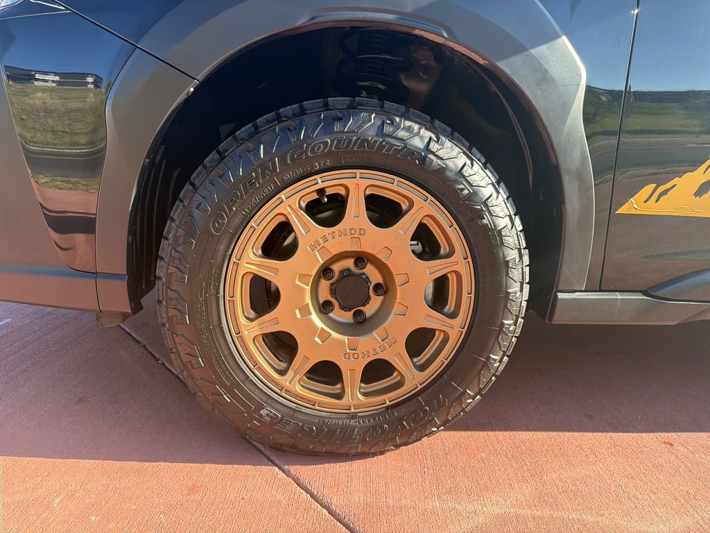 Used 2025 Subaru Outback Premium w/ Popular Package #1A image 36