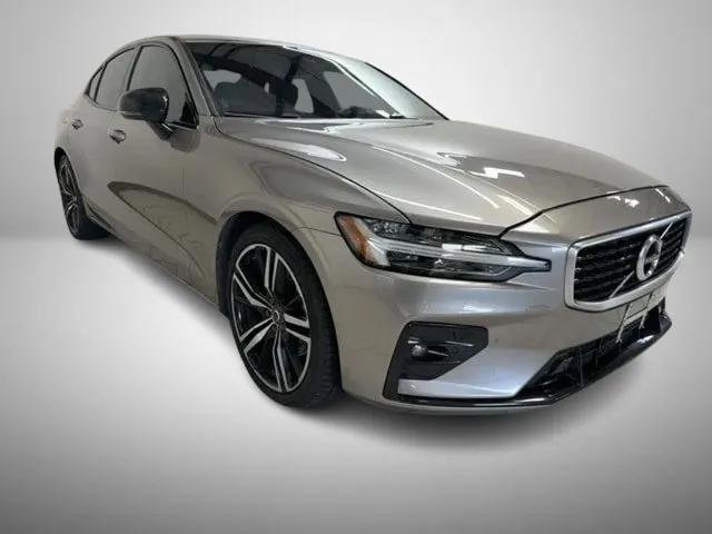 Used 2020 Volvo S60 T5 R-Design image 1