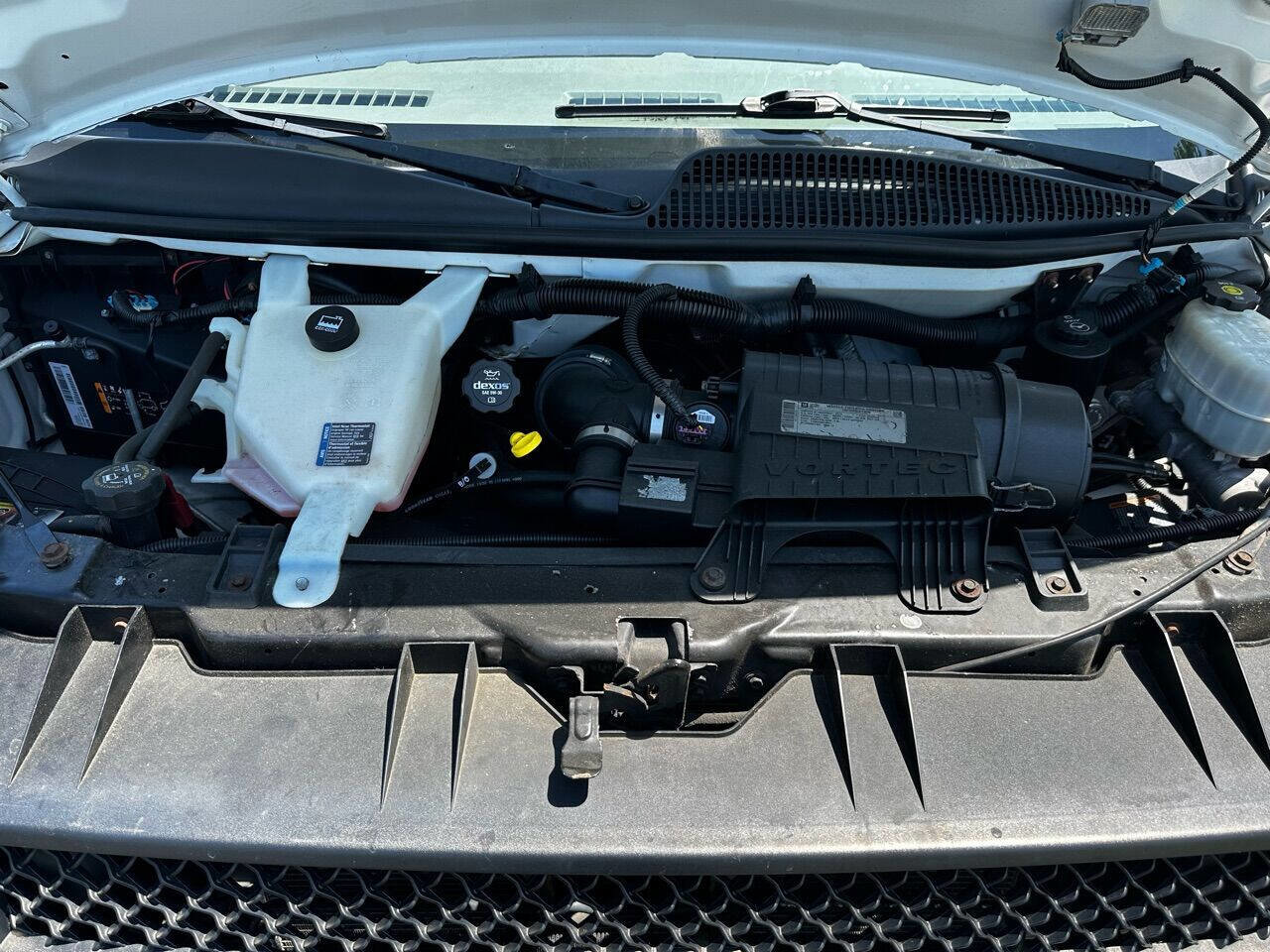 Used 2014 Chevrolet Express 2500 image 34