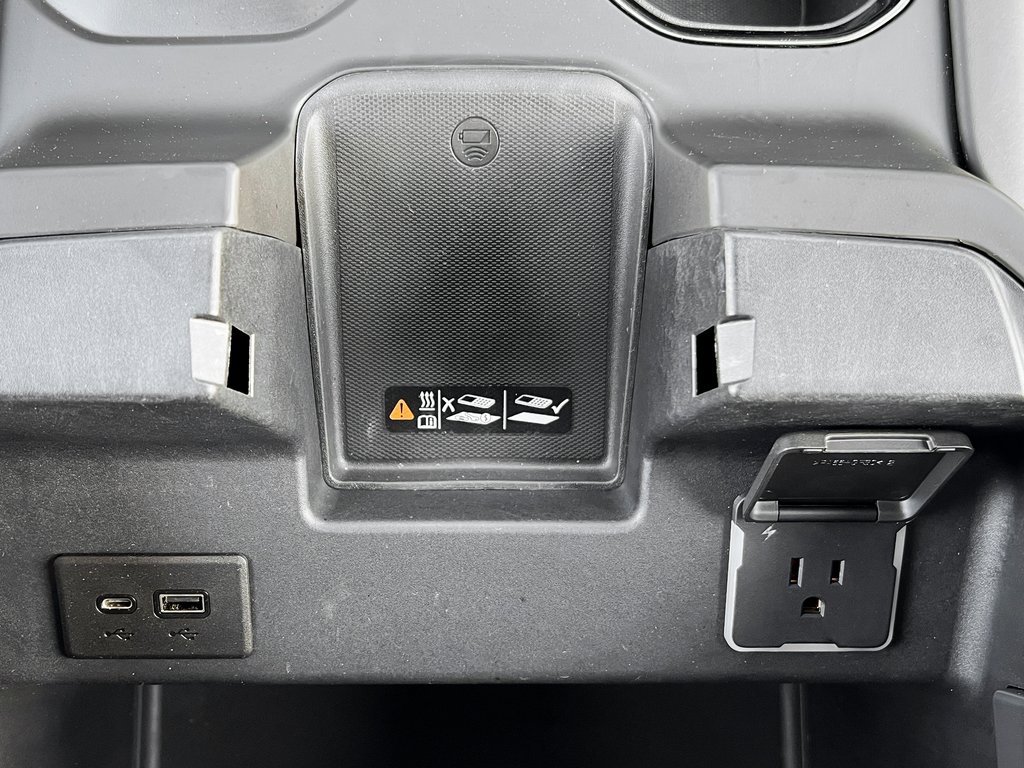 Used 2022 GMC Sierra 1500 AT4X image 28