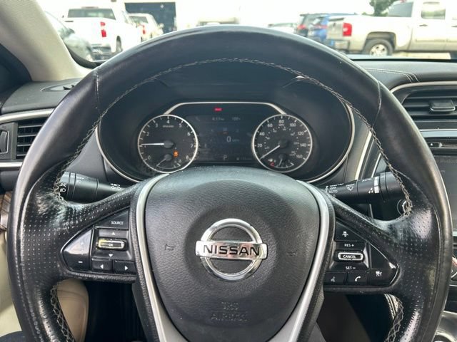 Used 2016 Nissan Maxima Platinum w/ Interior Lighting Package FWD image 24