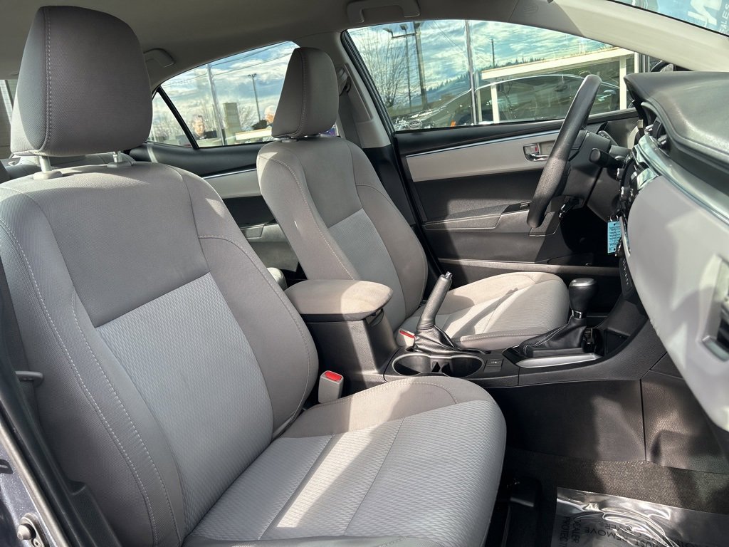 Used 2016 Toyota Corolla LE image 11