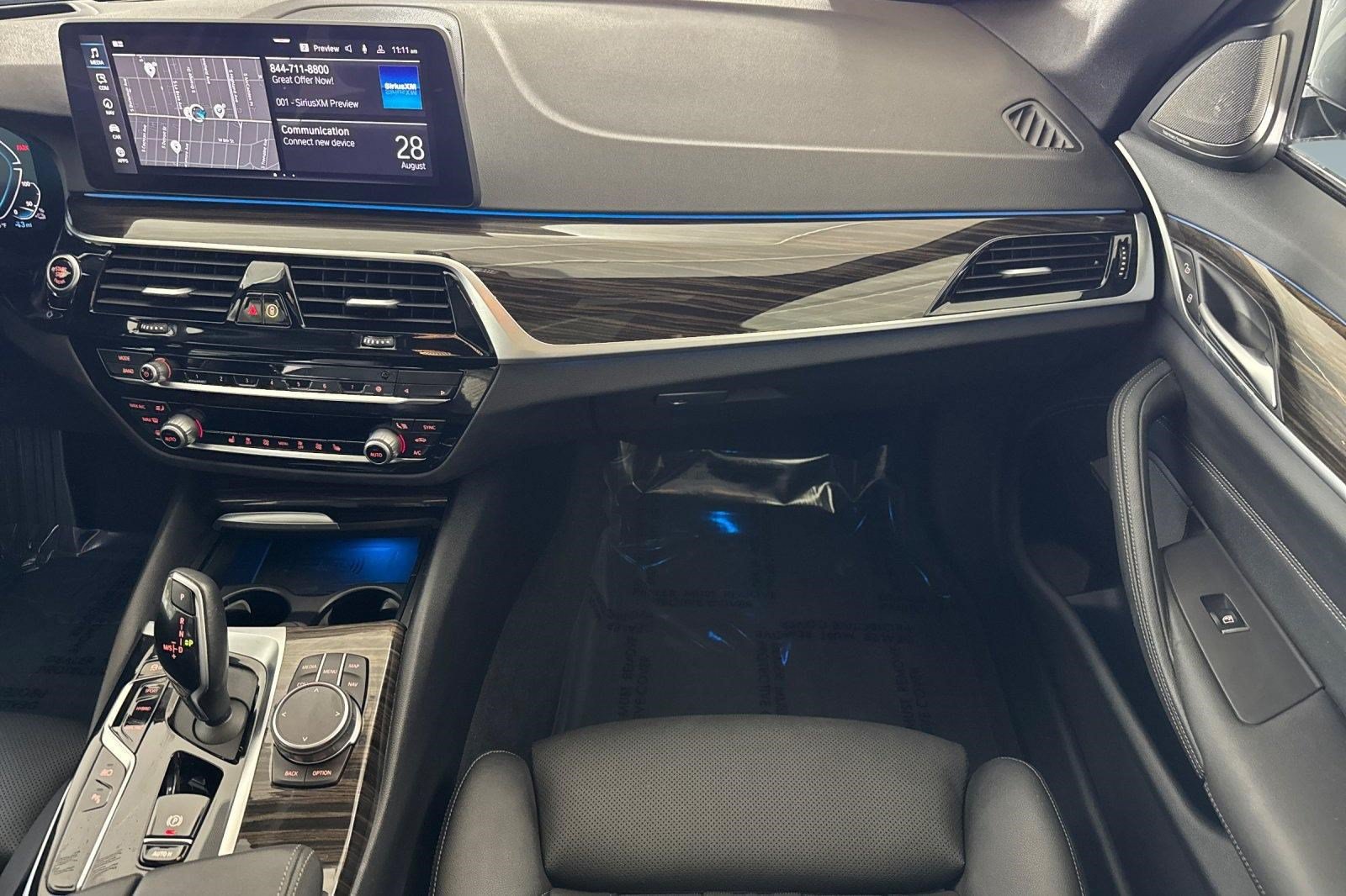 Certified 2023 BMW 530e w/ Premium Package RWD image 33