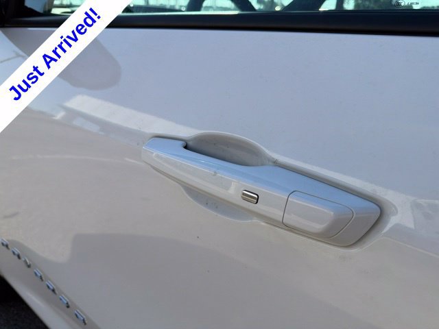 Used 2024 Chevrolet Traverse LS FWD image 13