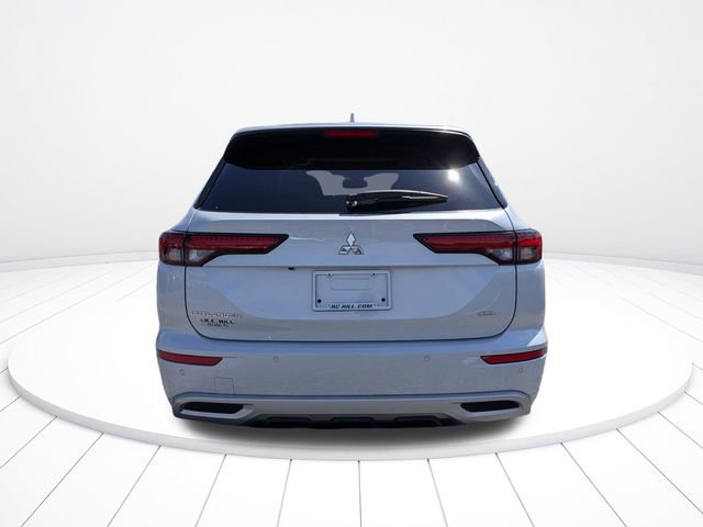 Used 2023 Mitsubishi Outlander SEL FWD image 4