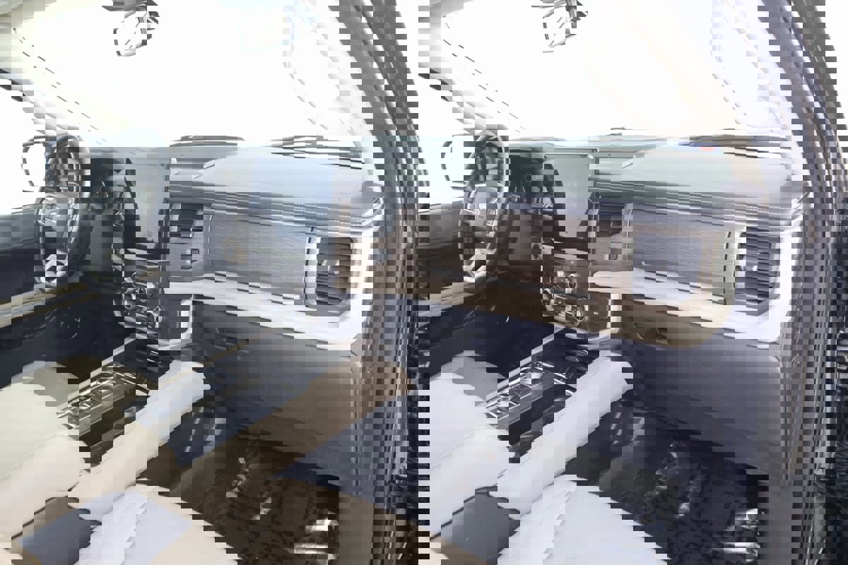 Used 2022 Ford Expedition Max Limited image 43