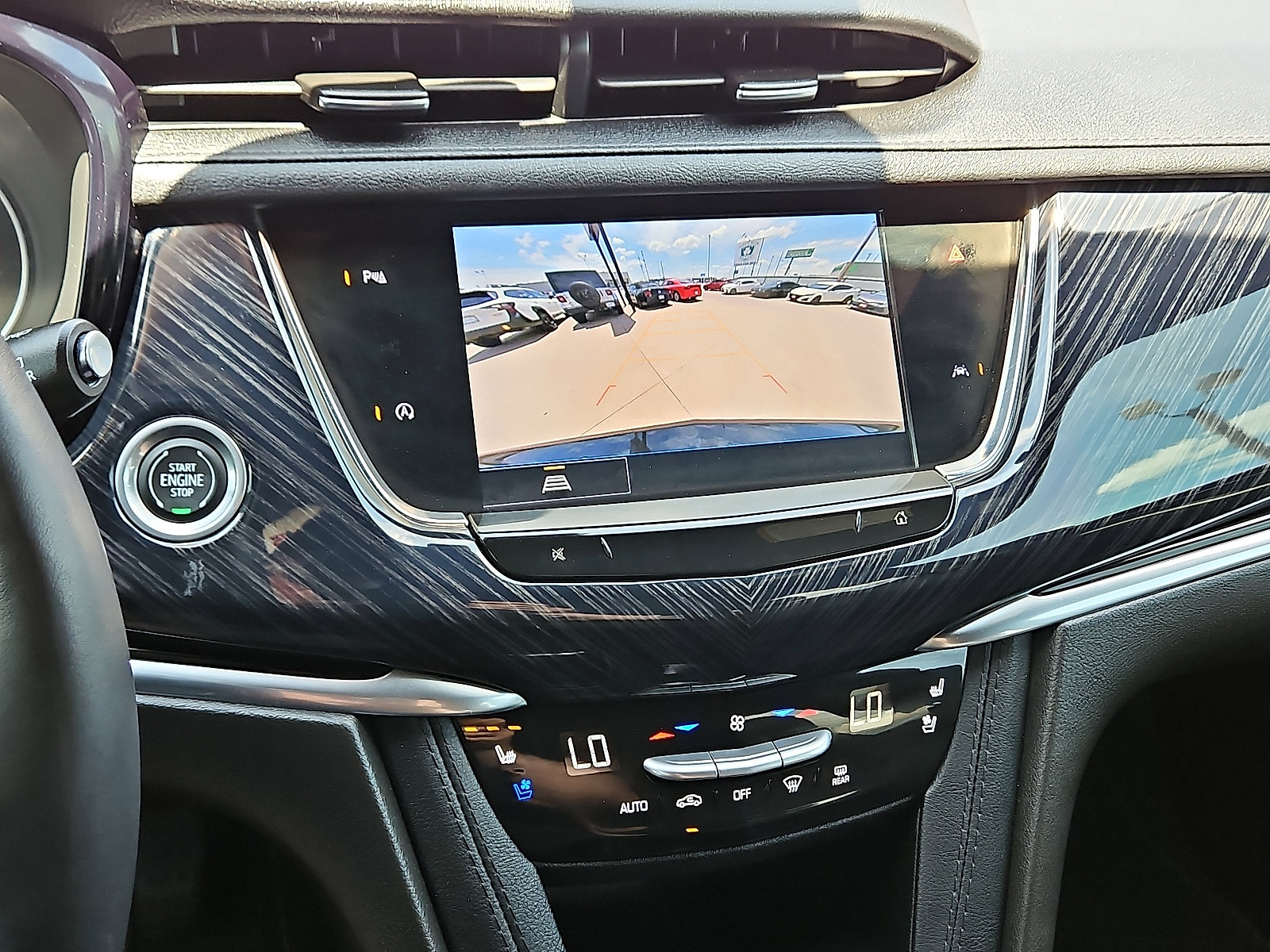 Used 2024 Cadillac XT6 Premium Luxury image 15