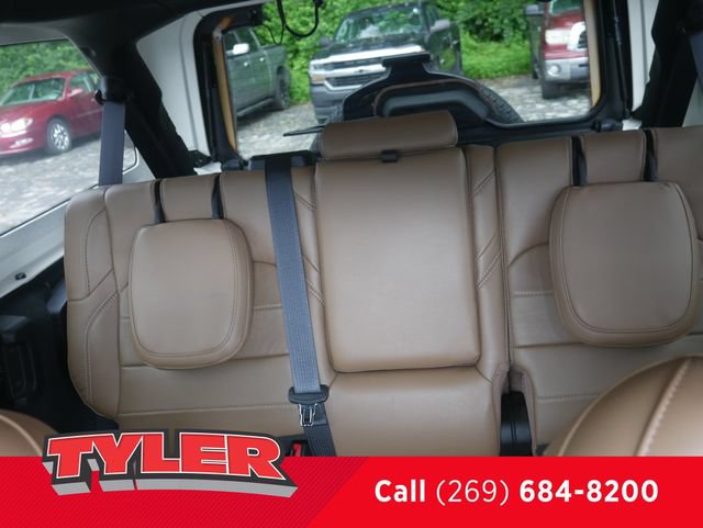 Used 2023 Jeep Wrangler Unlimited Sahara w/ Cold Weather Group AWD/4WD image 35