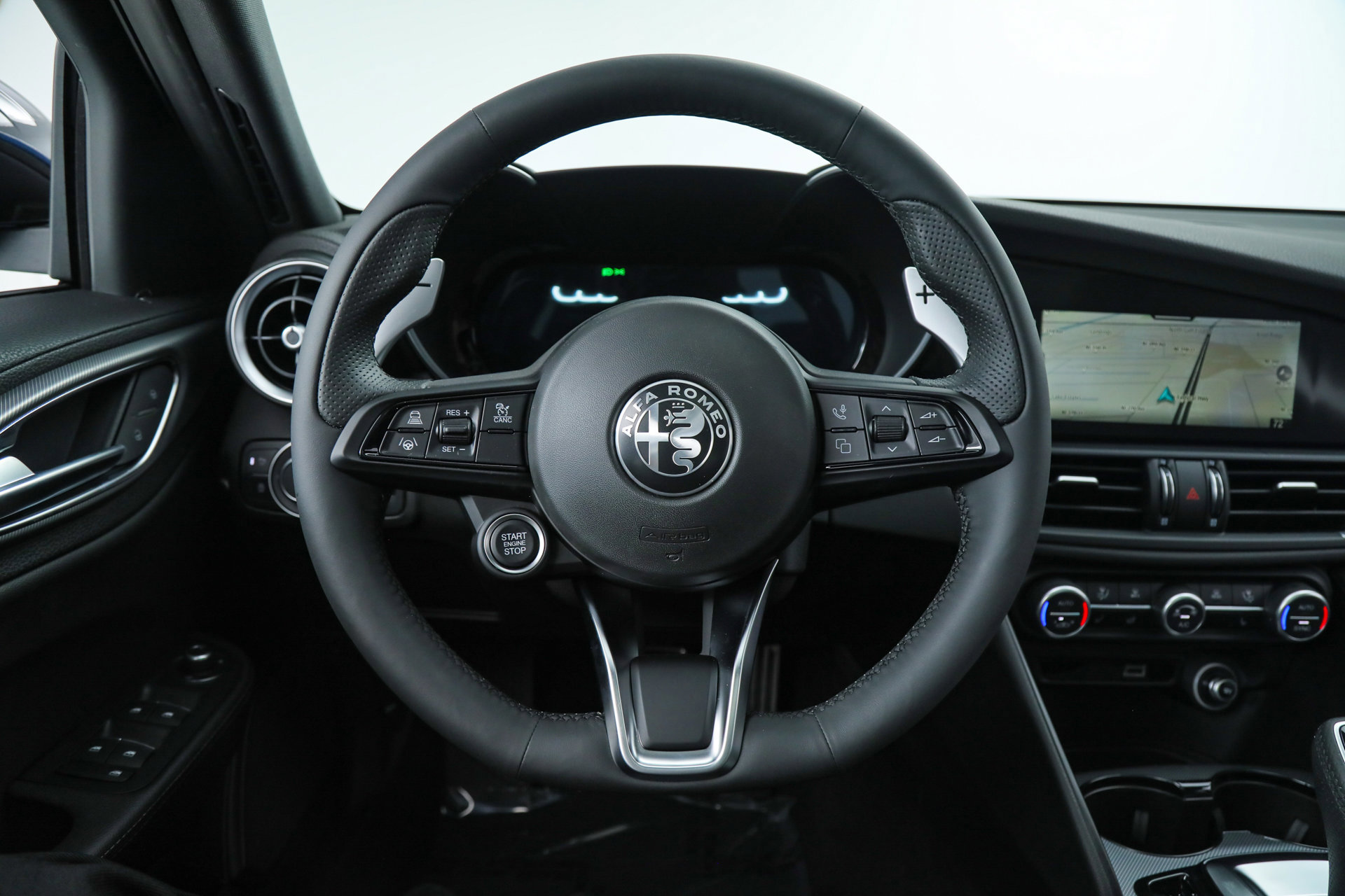 New 2025 Alfa Romeo Giulia w/ Driving Assist Package image 17
