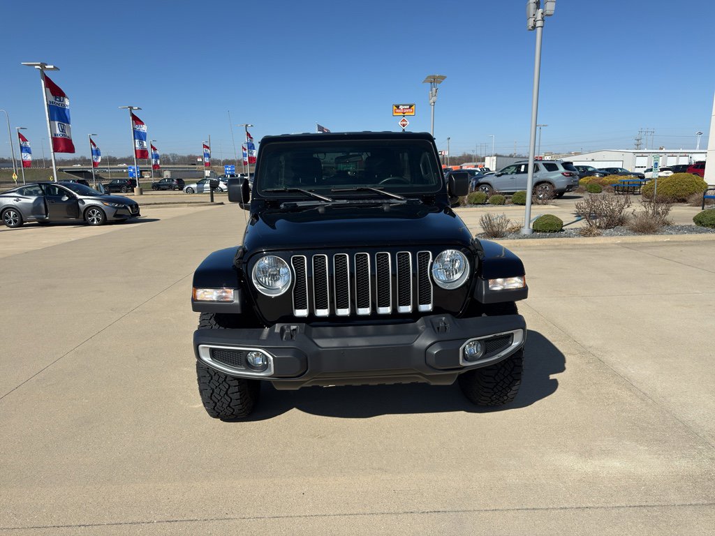 Used 2019 Jeep Wrangler Unlimited Sahara image 2