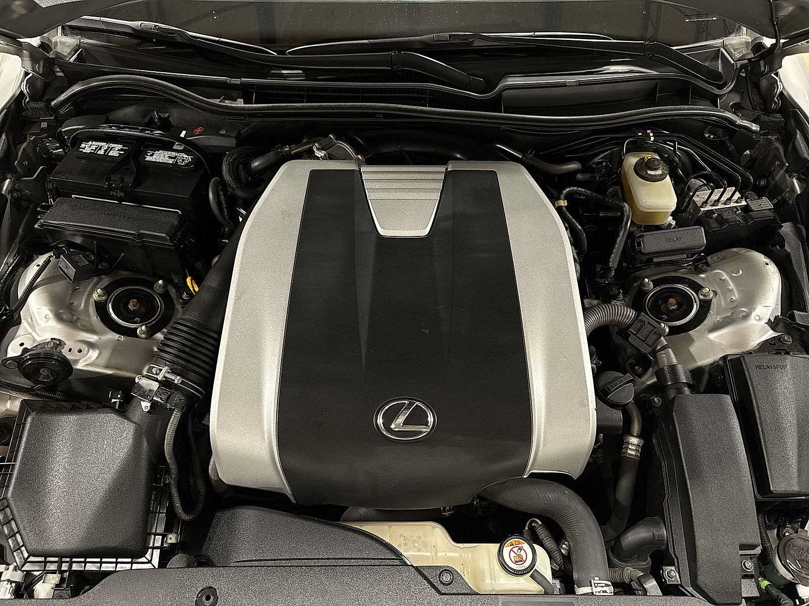 Used 2019 Lexus IS 300 F Sport w/ F Sport Package AWD/4WD image 11
