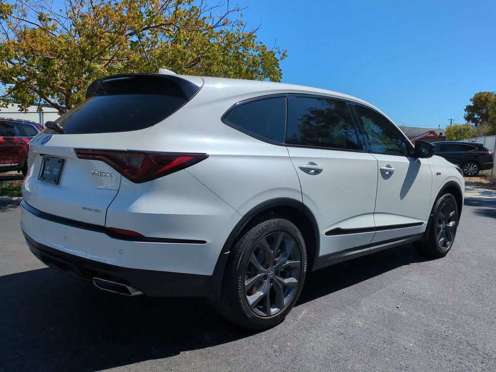 Certified 2023 Acura MDX A-Spec image 4