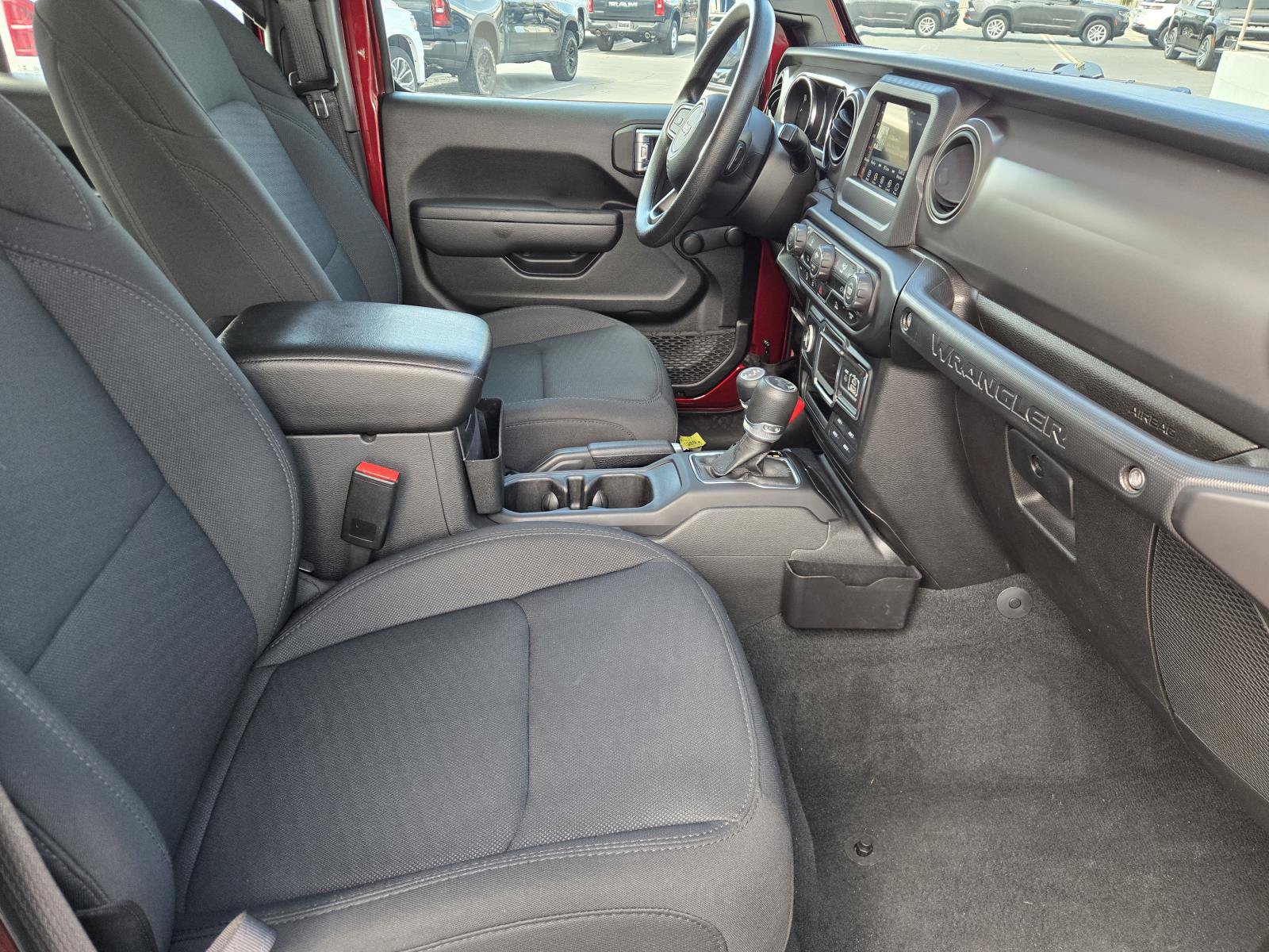 Used 2022 Jeep Wrangler Unlimited Sport AWD/4WD image 30
