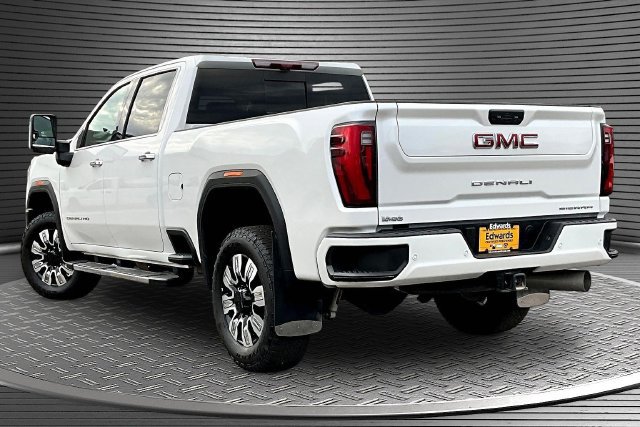 Used 2025 GMC Sierra 2500 Denali w/ Technology Package AWD/4WD image 4