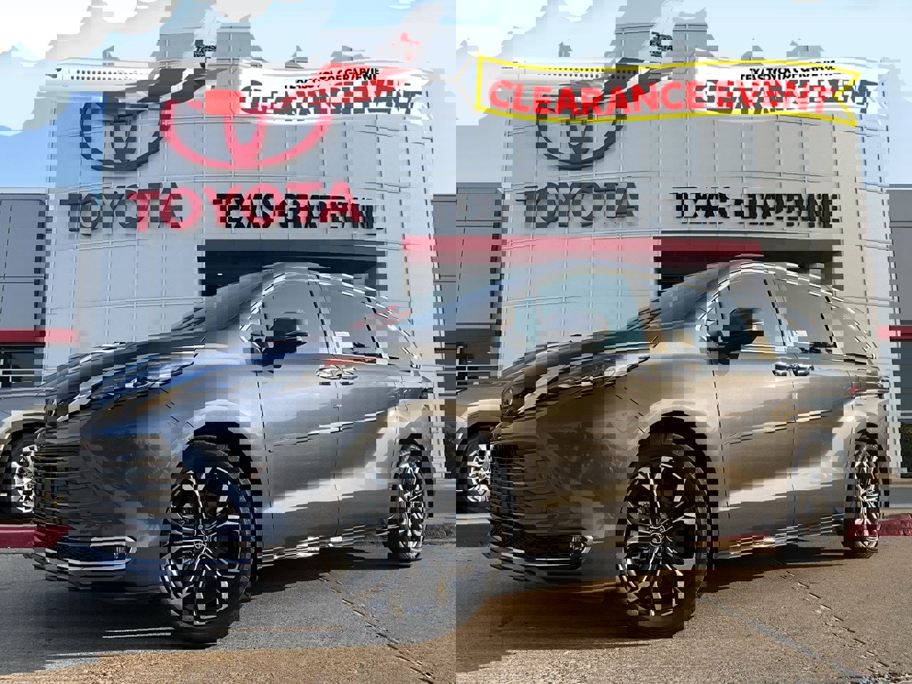 New 2025 Toyota Sienna Platinum
