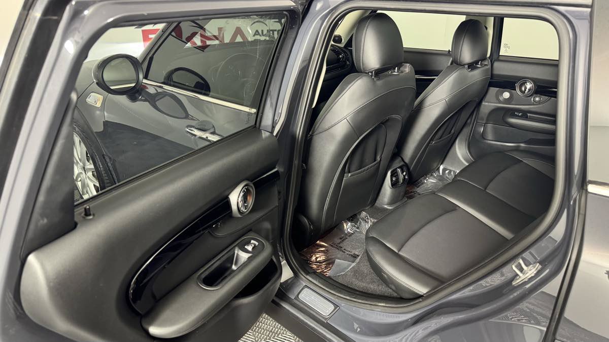Used 2019 MINI Cooper Clubman S w/ Premium Package FWD image 28