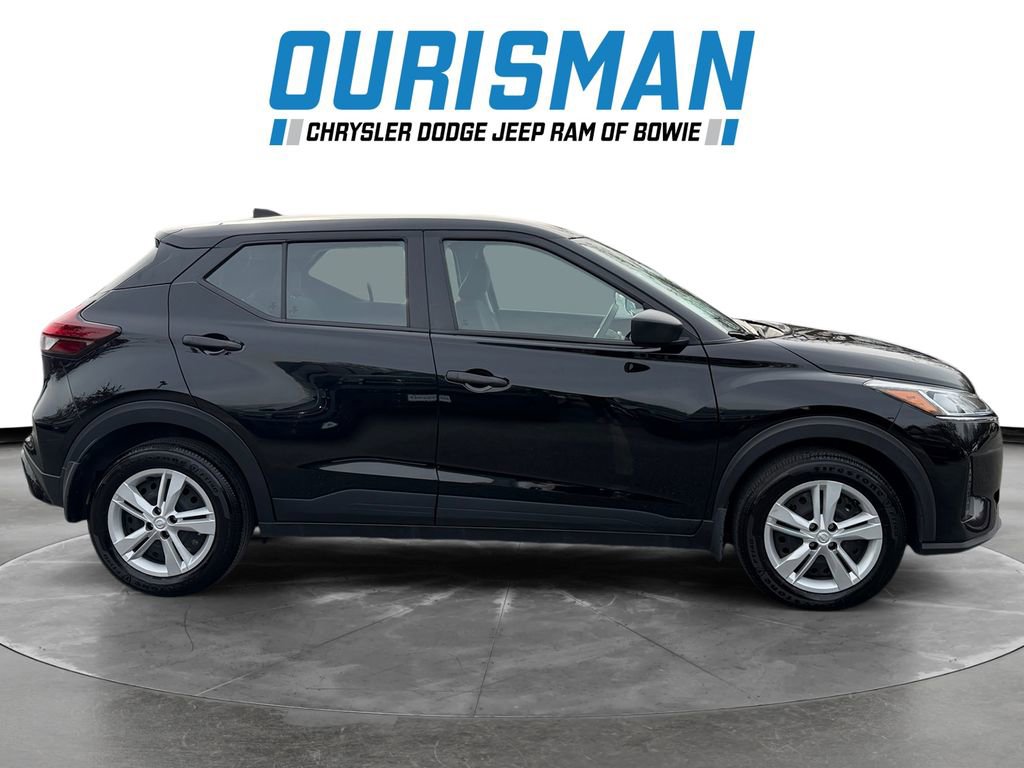 Used 2024 Nissan Kicks S image 7