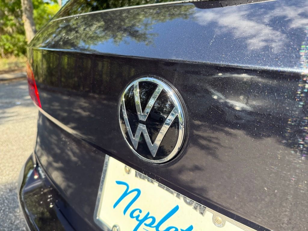 Used 2024 Volkswagen Taos SE image 12