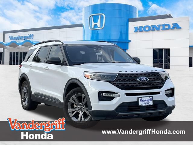 Used 2021 Ford Explorer XLT w/ Equipment Group 202A RWD image 1