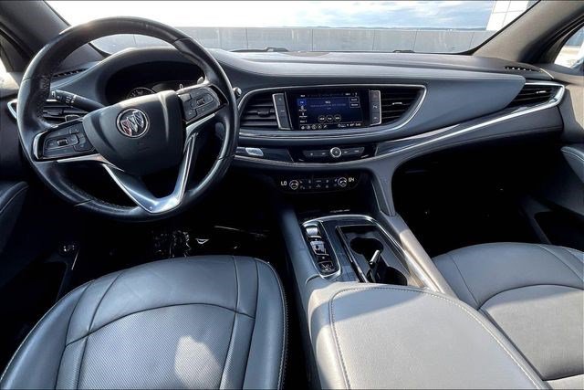 Used 2024 Buick Enclave Premium image 19