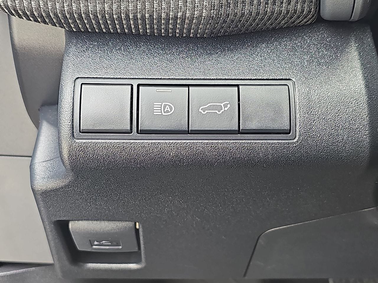 Certified 2023 Subaru Solterra AWD image 29