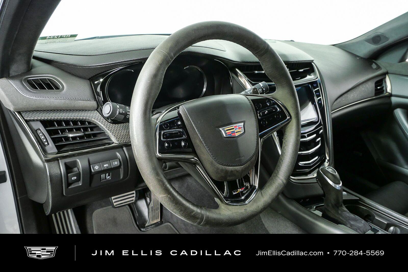 Used 2019 Cadillac CTS V w/ Carbon Fiber Package RWD image 4