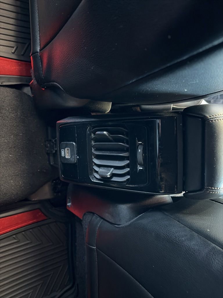 Used 2022 Jeep Compass Limited image 37