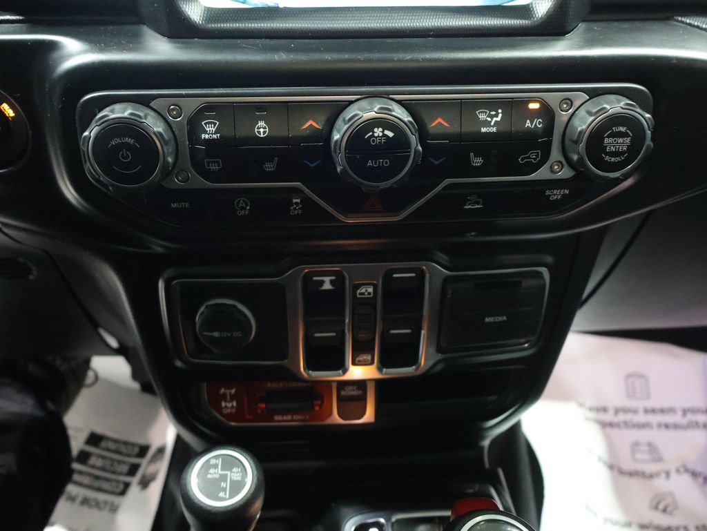 Used 2021 Jeep Gladiator Mojave AWD/4WD image 26