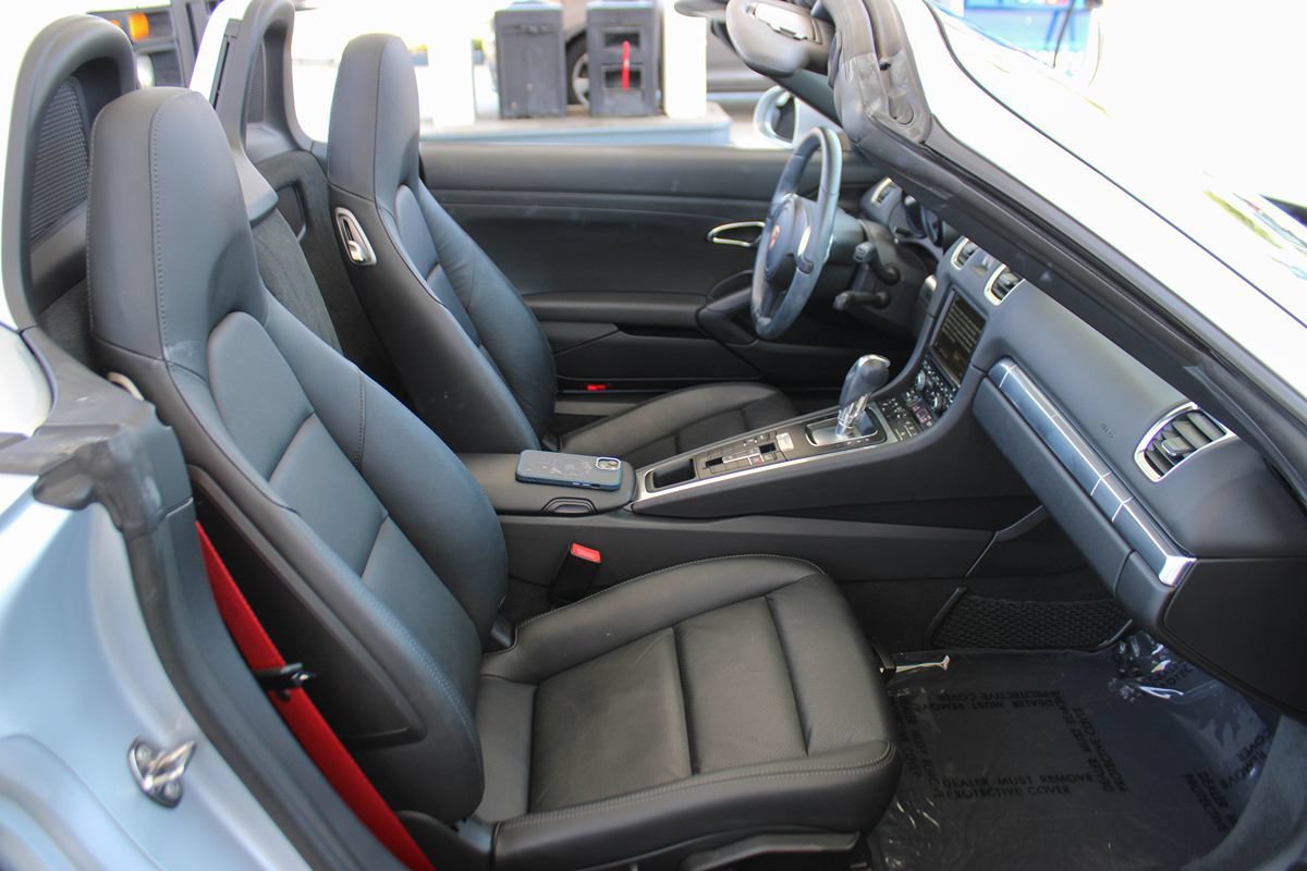 Used 2014 Porsche Boxster RWD image 22