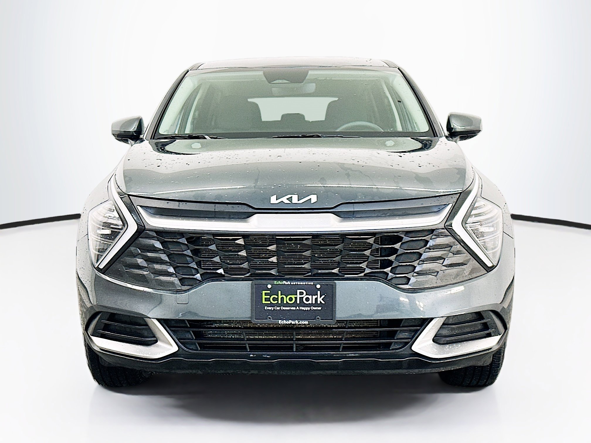 Used 2025 Kia Sportage LX image 2