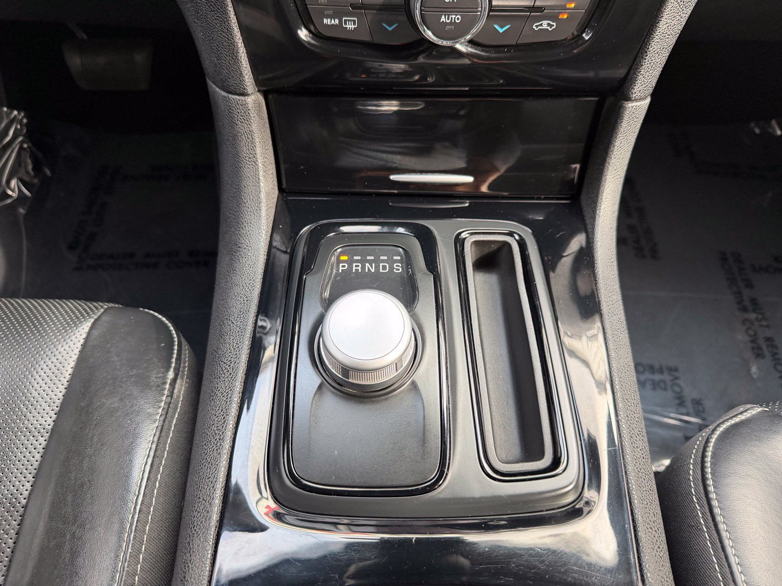 Used 2022 Chrysler 300 S w/ Comfort Group RWD image 21