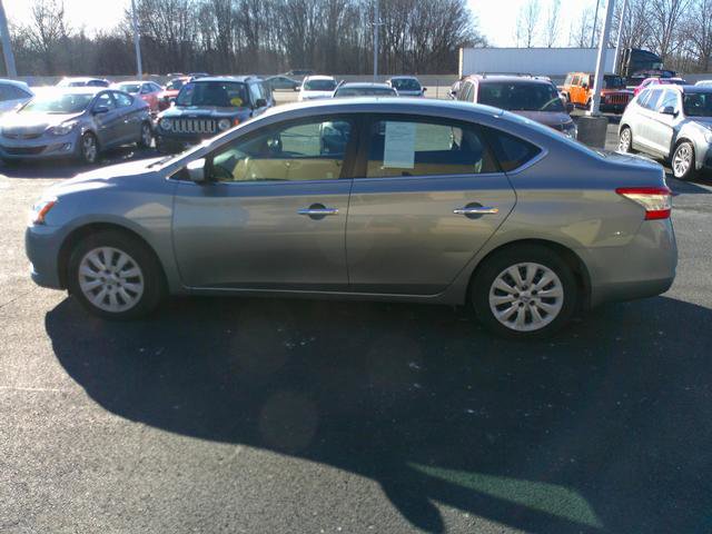 Used 2013 Nissan Sentra SV image 3