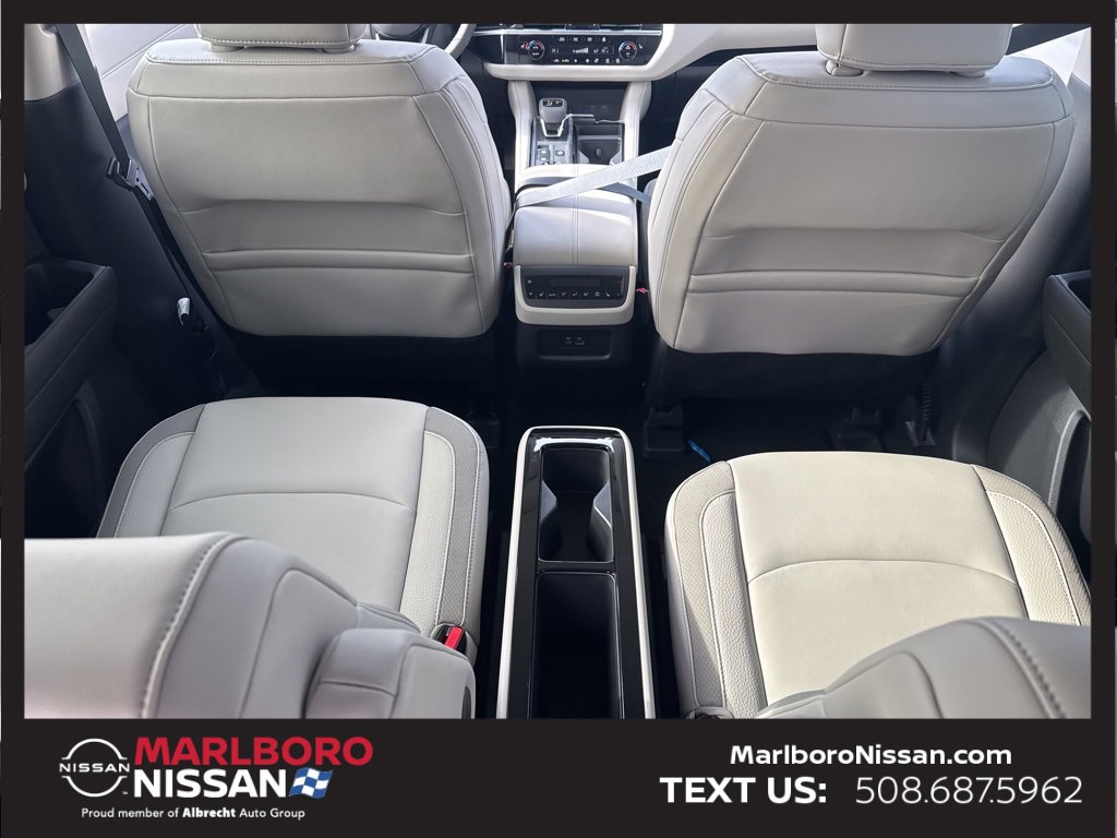 New 2025 Nissan Pathfinder SL w/ SL Premium Package image 23