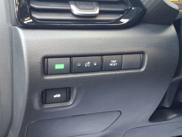 Certified 2025 Nissan Sentra SV image 19