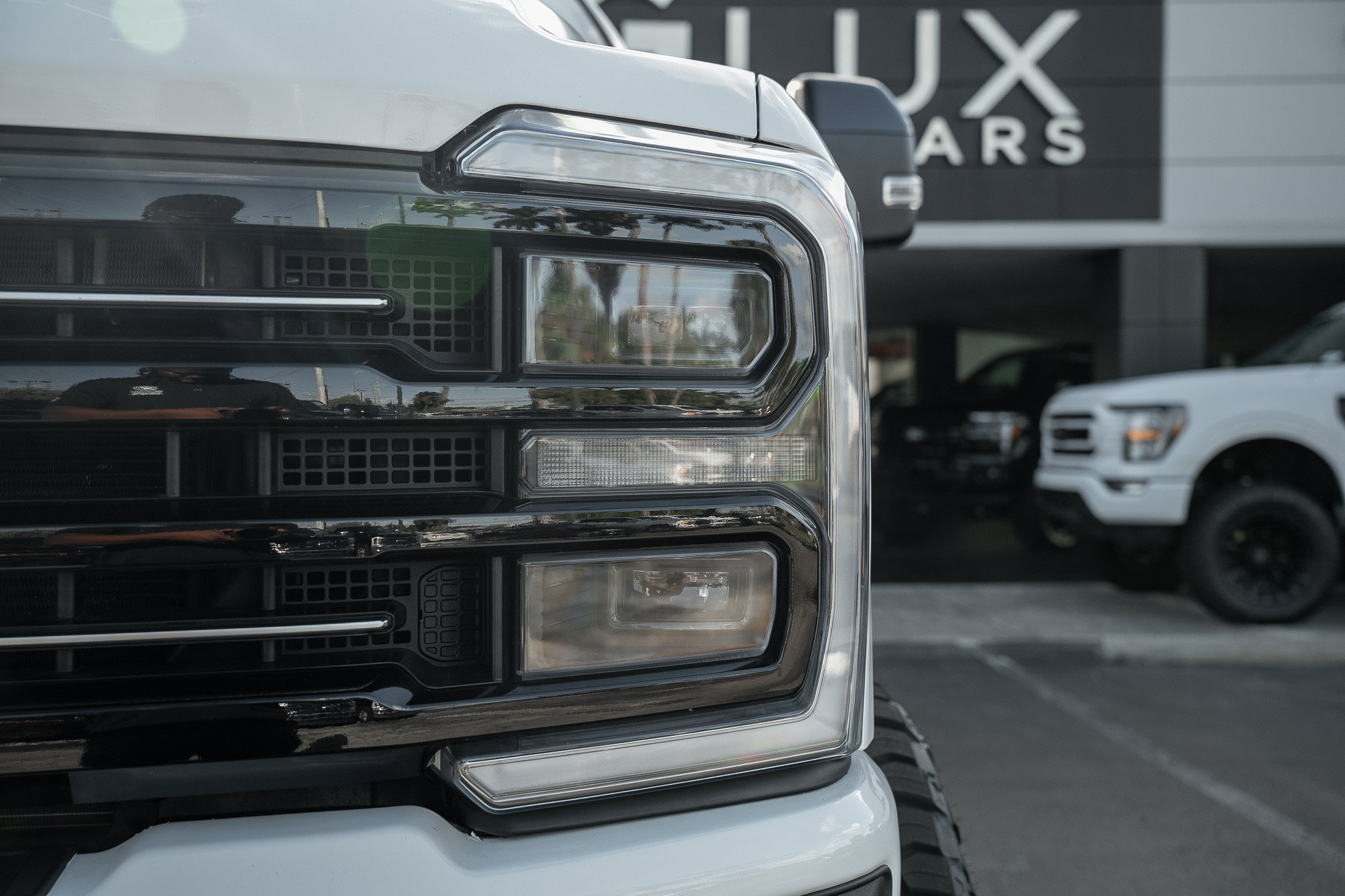 Used 2025 Ford F250 Platinum AWD/4WD image 5