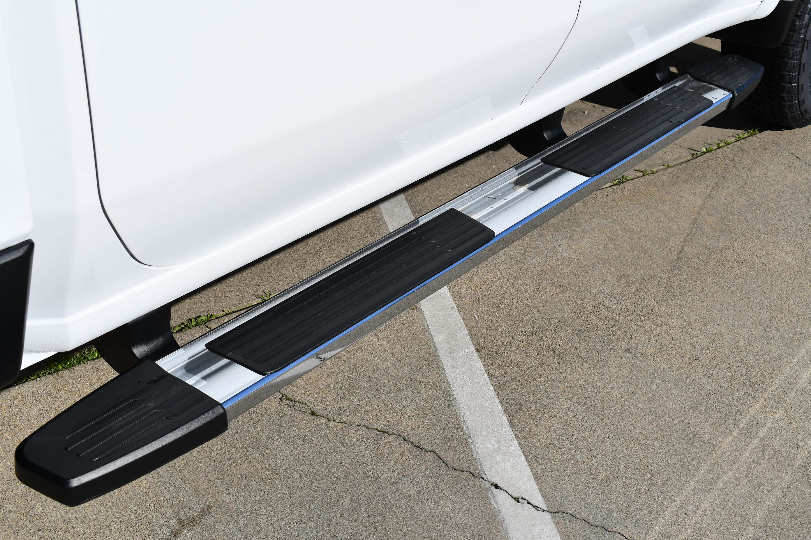 New 2026 GMC Sierra 2500 SLE w/ SLE Value Package; image 12