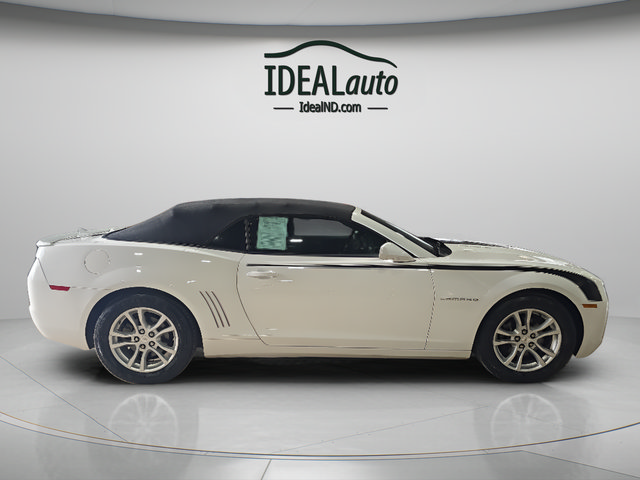 Used 2013 Chevrolet Camaro LT RWD image 2