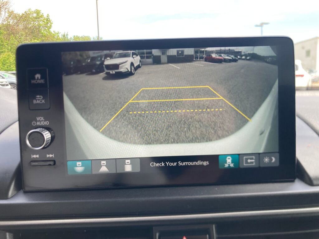 Used 2023 Honda Pilot Touring image 35