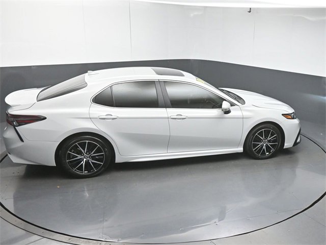 Used 2024 Toyota Camry SE image 46