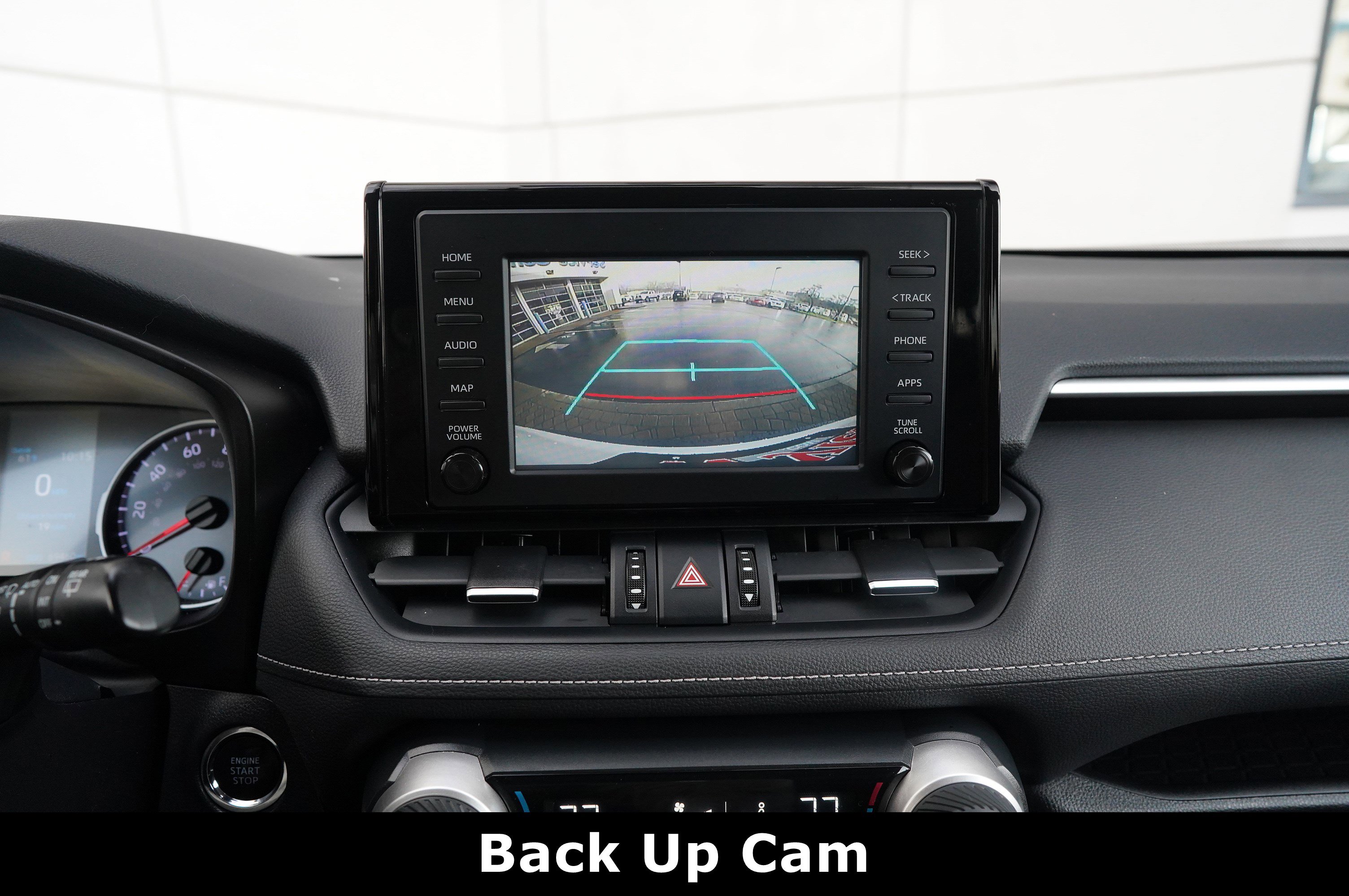 Used 2019 Toyota RAV4 XLE Premium image 5