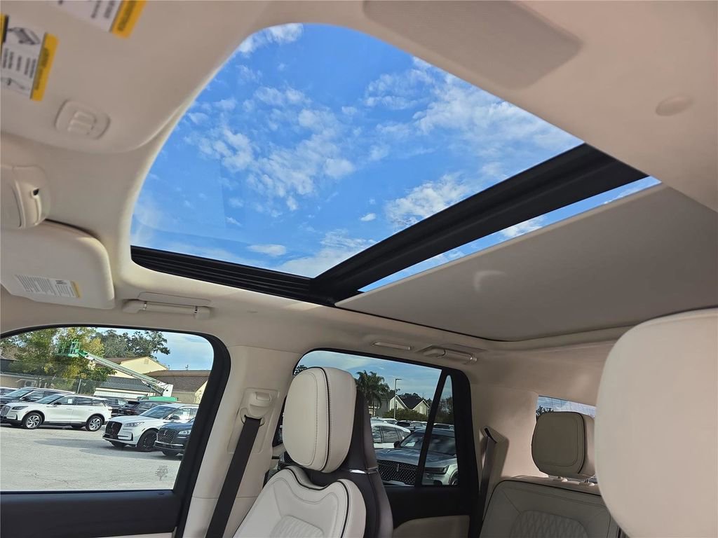 Used 2023 Lincoln Navigator Black Label image 26